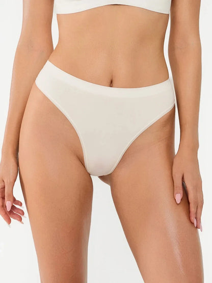 Seamless AirKnit Thong